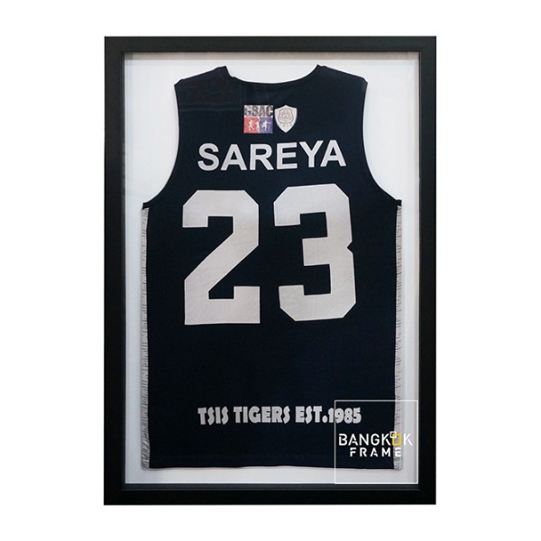 กรอบรูปโชว์เสื้อที่ระลึก